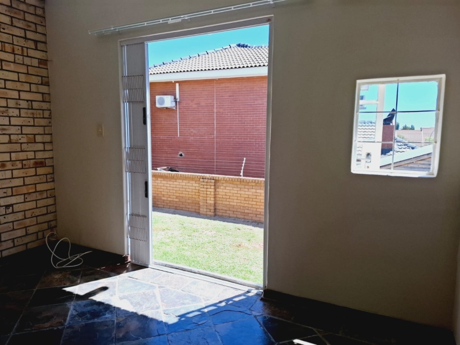 2 Bedroom Property for Sale in Pentagon Park Free State